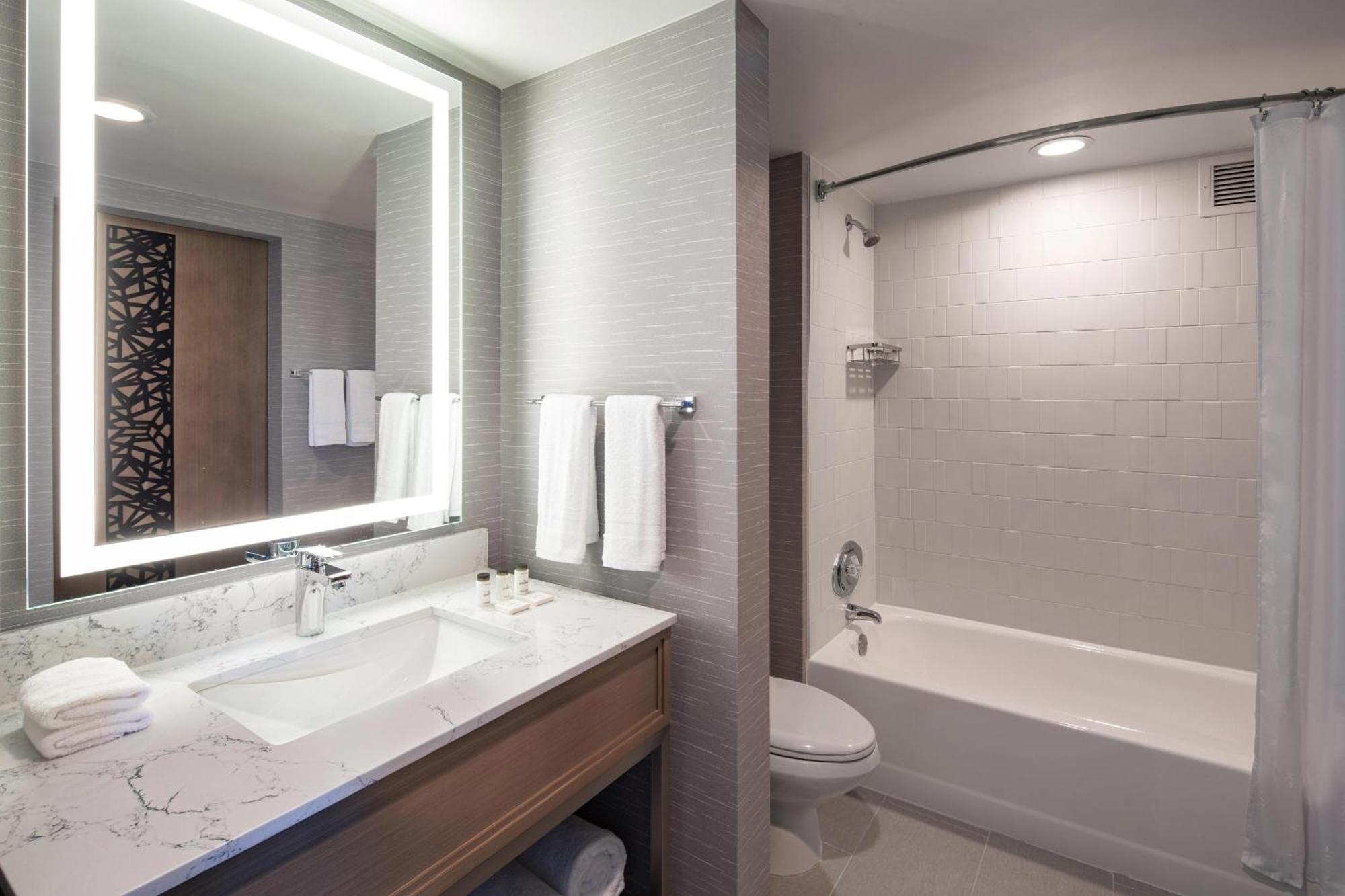 Sheraton Suites Columbus Worthington Exterior foto